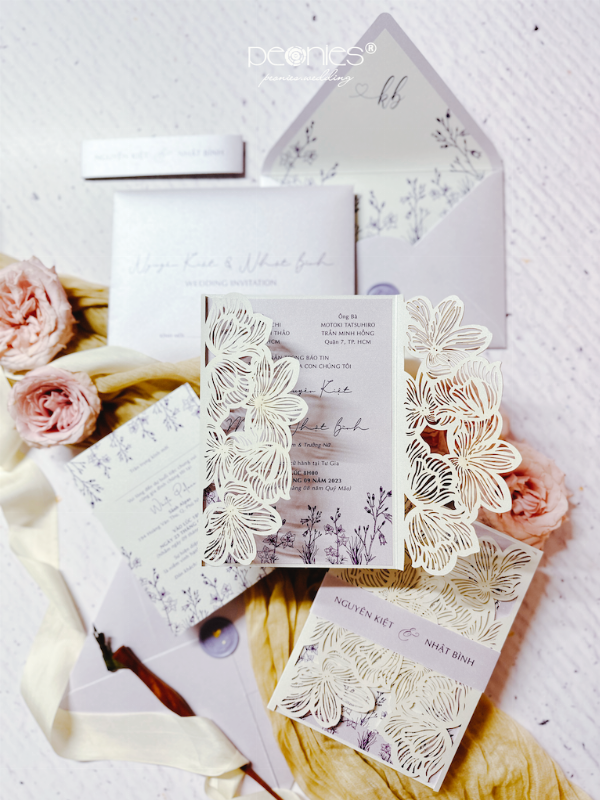 Mẫu thiệp Trung Thu đẹp và sang trọng với thiết kế tinh xảo